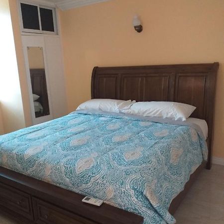 Rooms By The Pool Κίνγκστον Εξωτερικό φωτογραφία